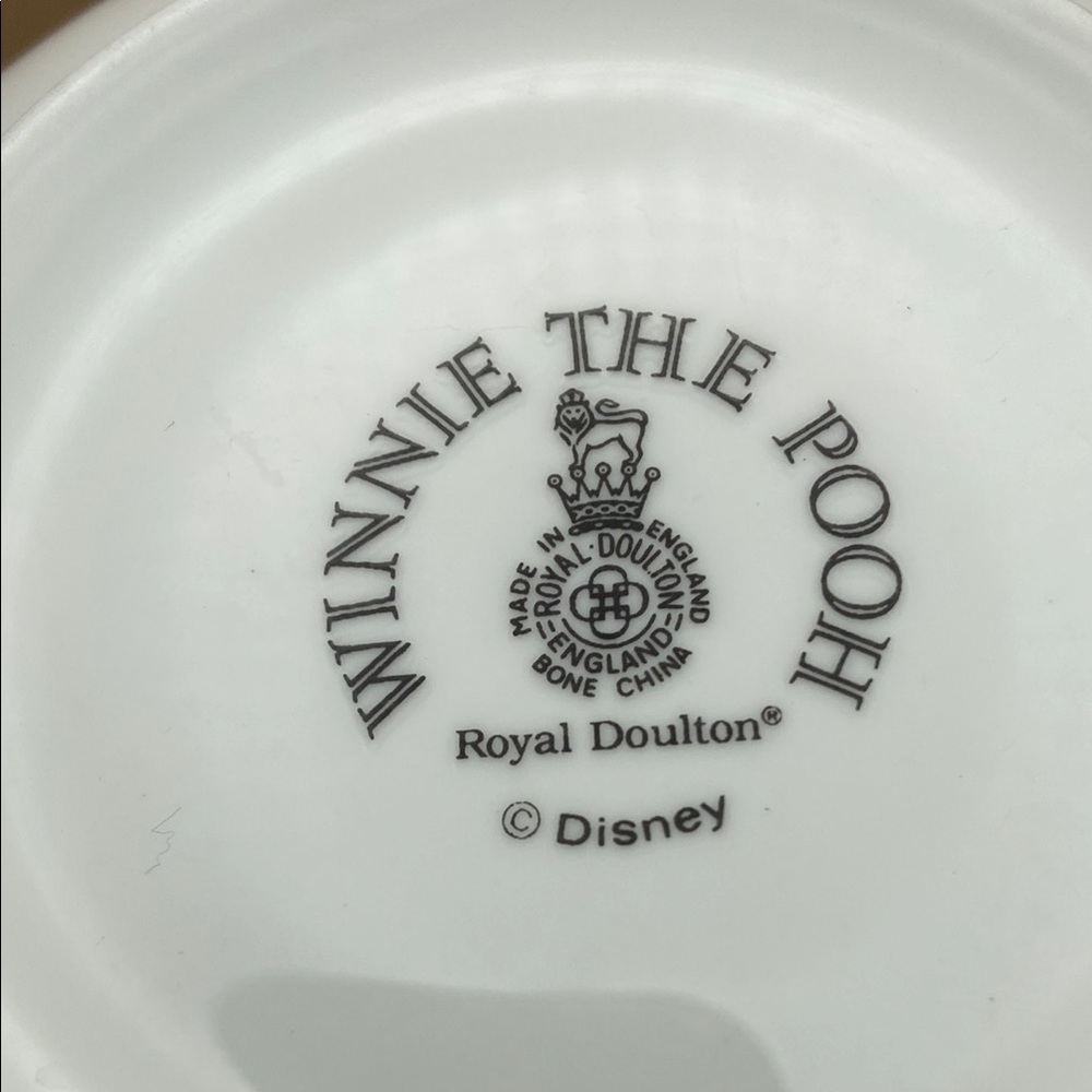 ROYAL DOULTON Winnie the Pooh and Piglet China Cereal Bowl Disney - Picture 2 of 11